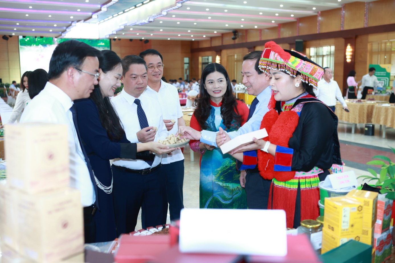 anh tin bai